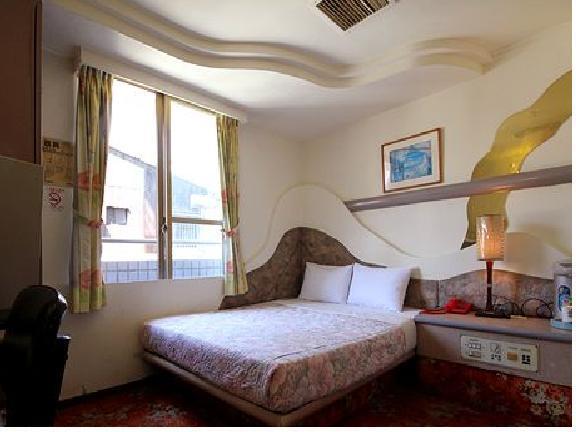 Broadway Hotel Taichung Exterior photo