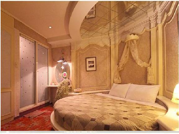 Broadway Hotel Taichung Exterior photo
